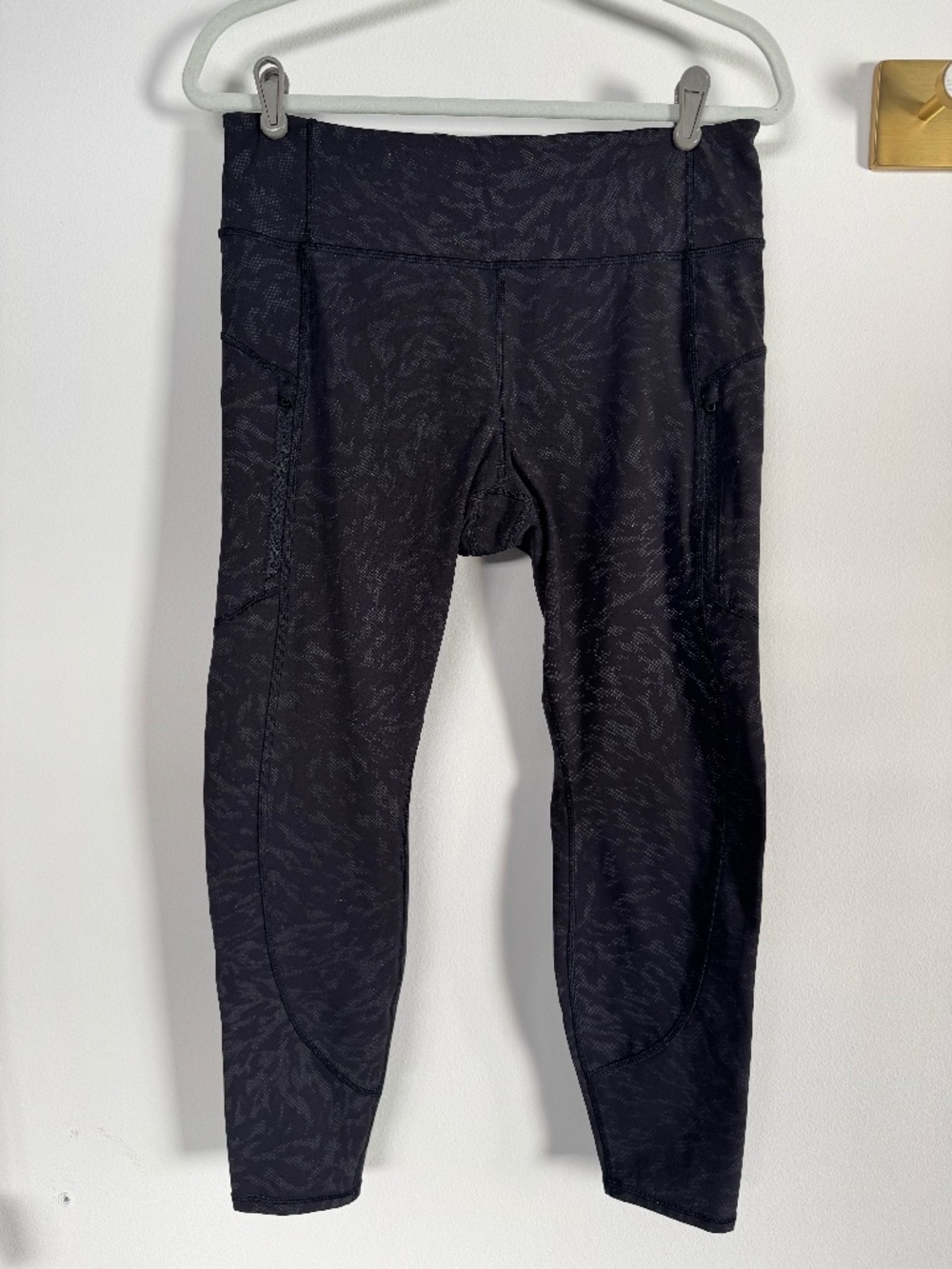 Athleta Rainier Reflective Print Tights LP GUC